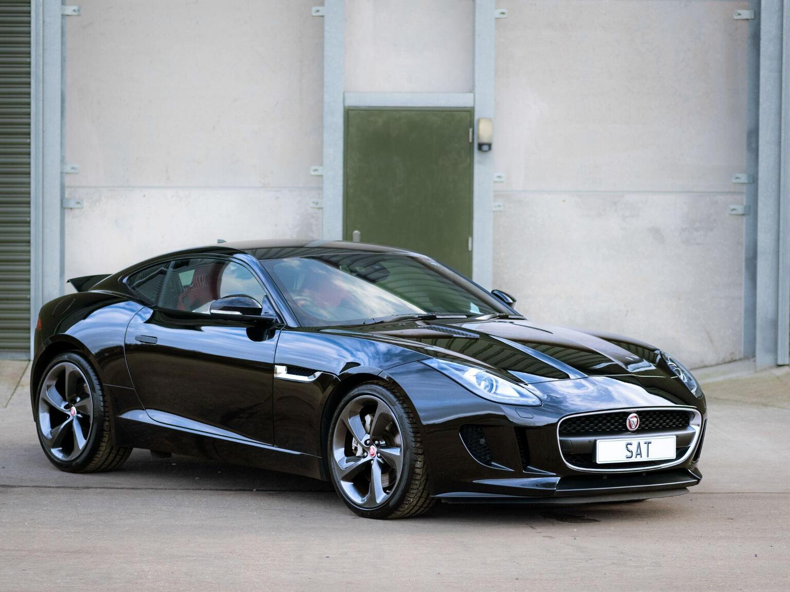 2015 Jaguar F-TYPE 3.0 V6 Auto Euro 6 (s/s) 2dr for sale, exterior front view