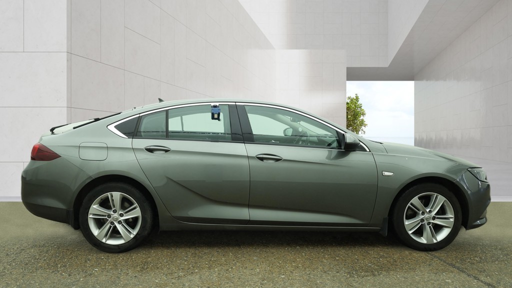 2019 Vauxhall INSIGNIA 1.6 Turbo D ecoTEC Tech Line Nav, exterior view 4