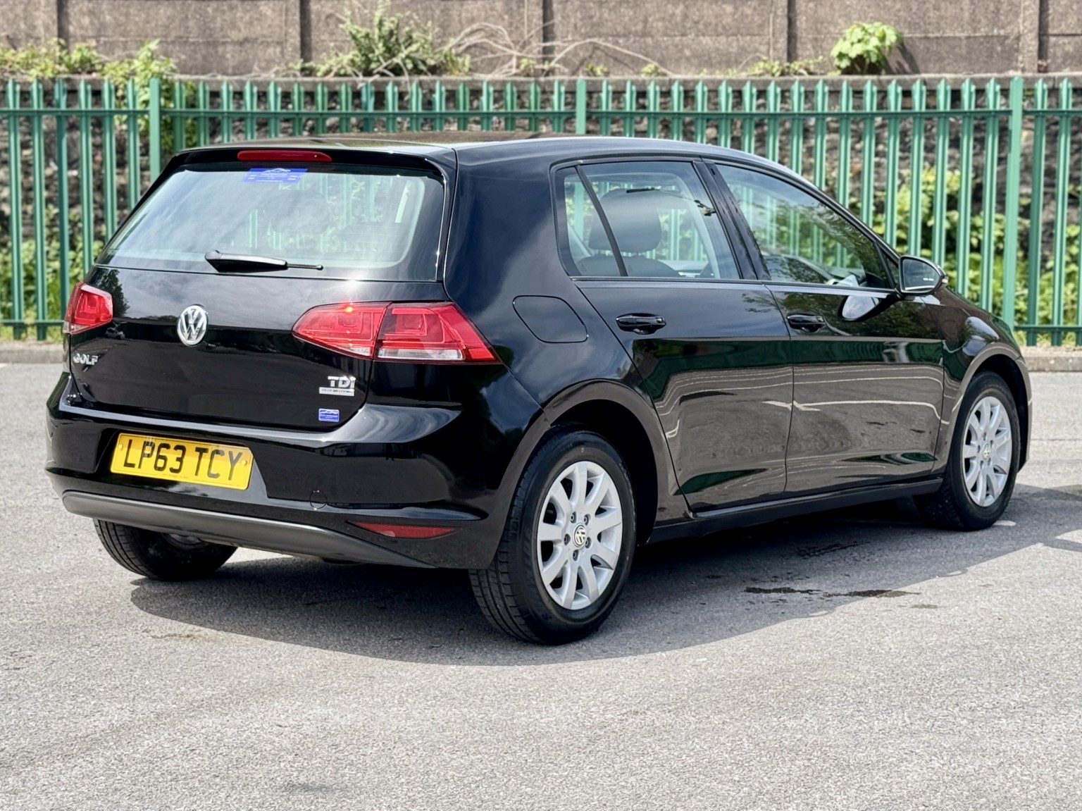 2014 Volkswagen GOLF 1.6 TDI BlueMotion Tech S, exterior view 4