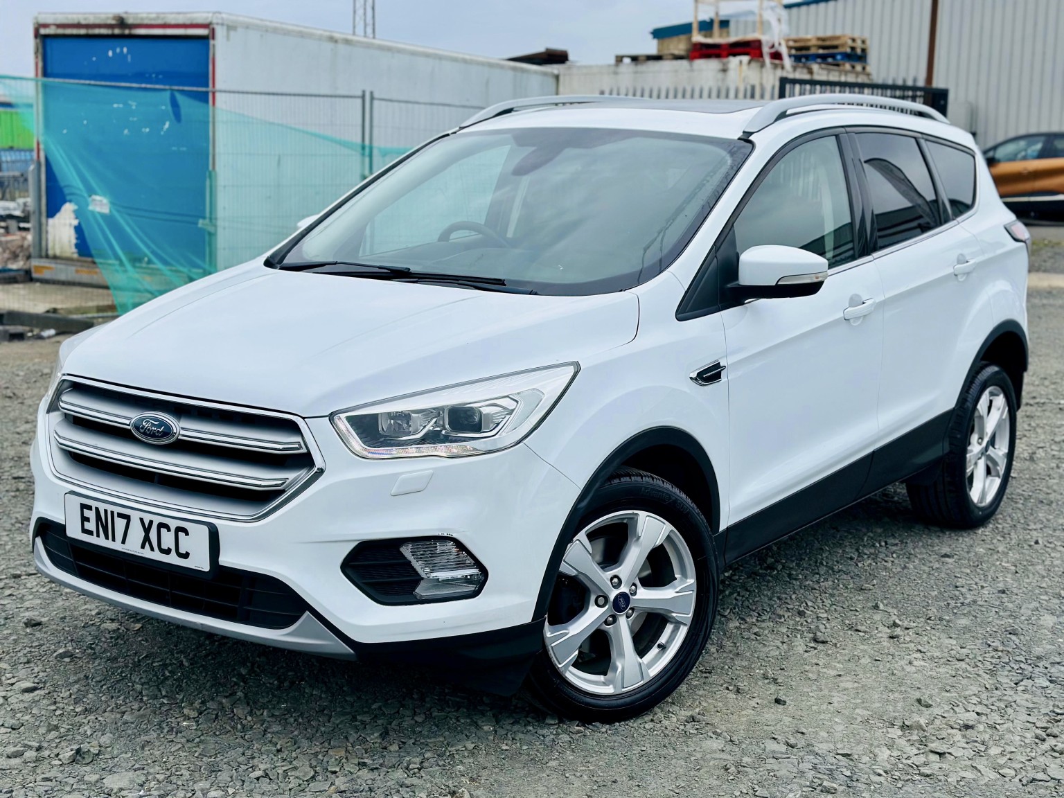 2017 Ford KUGA 2.0 TDCi Titanium X, exterior view 3