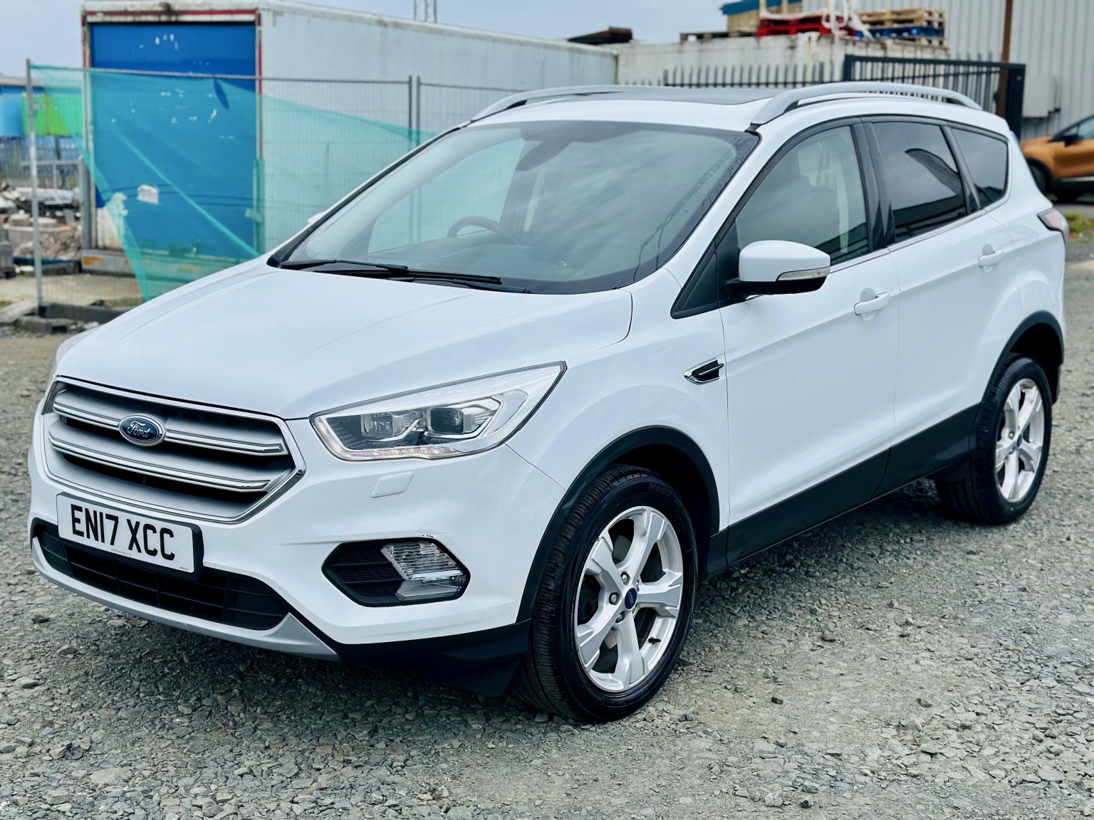 2017 Ford KUGA 2.0 TDCi Titanium X, exterior view 4