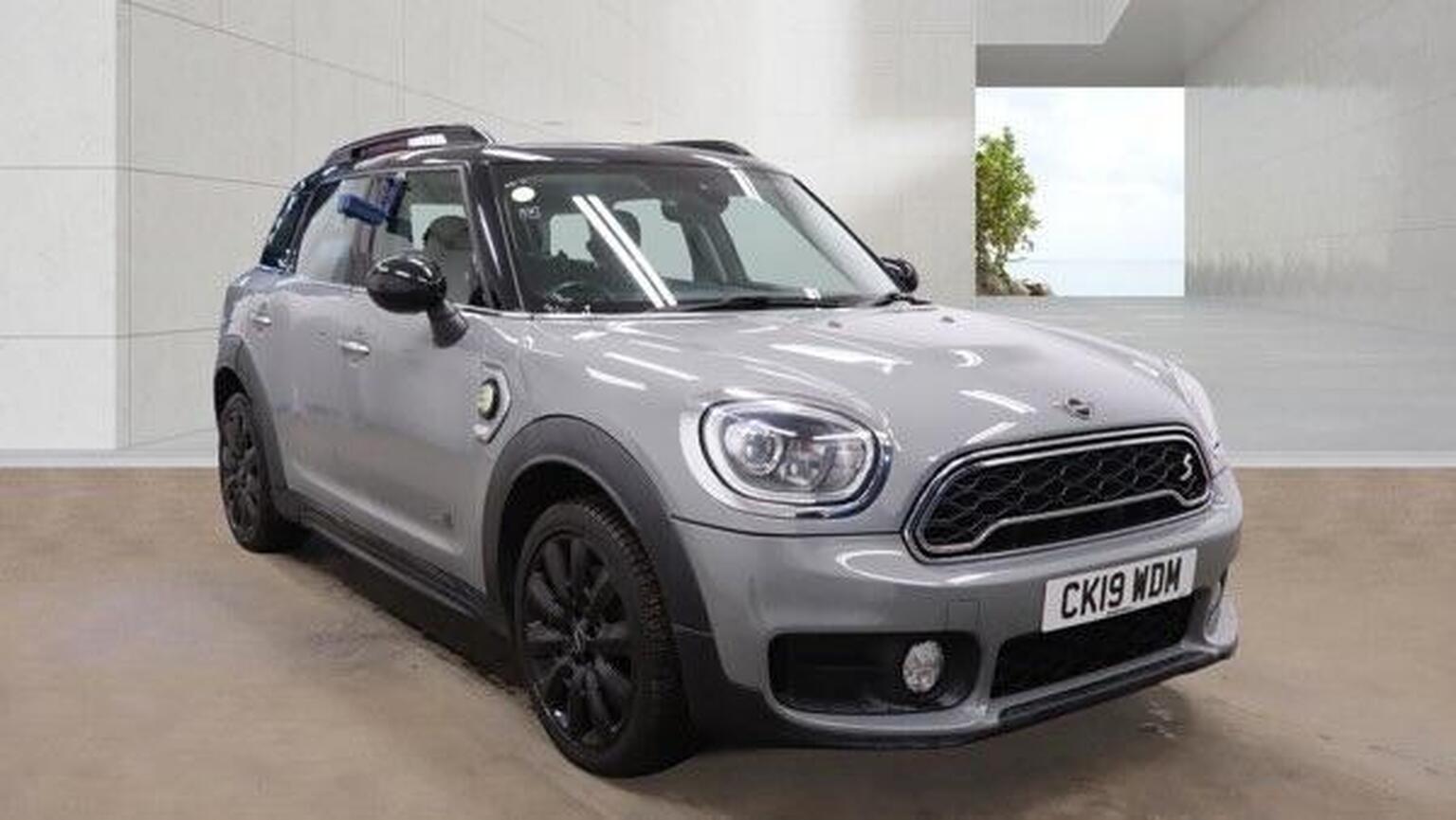 2019 MINI COUNTRYMAN 1.5 7.6kWh Cooper SE Auto ALL4 Euro 6 (s/s) 5dr for sale, exterior front view
