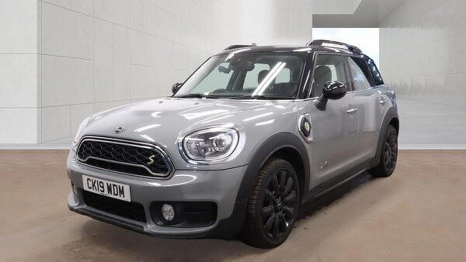 2019 MINI COUNTRYMAN 1.5 7.6kWh Cooper SE Auto ALL4 Euro 6 (s/s) 5dr, exterior view 3