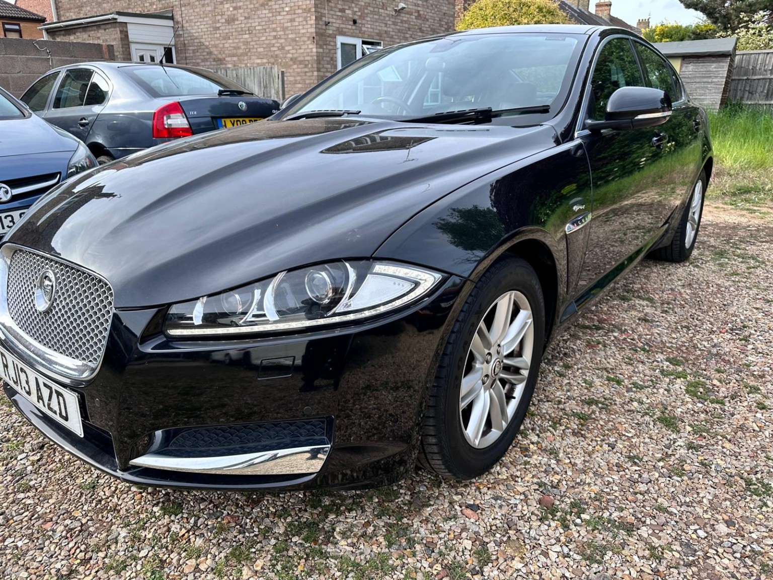 2013 Jaguar XF 2.2 d Luxury, exterior view 4