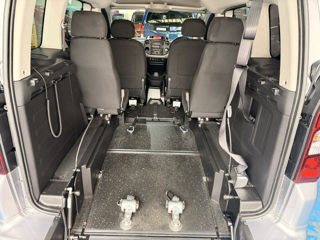 2018 Peugeot PARTNER 1.6, exterior view 4