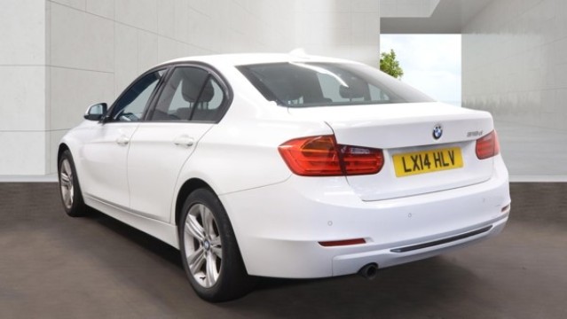 2014 BMW 3 SERIES 2.0 318d Sport Saloon Diesel White 4dr 1 KEEPER+LOW TAX+CRUISE, exterior view 2