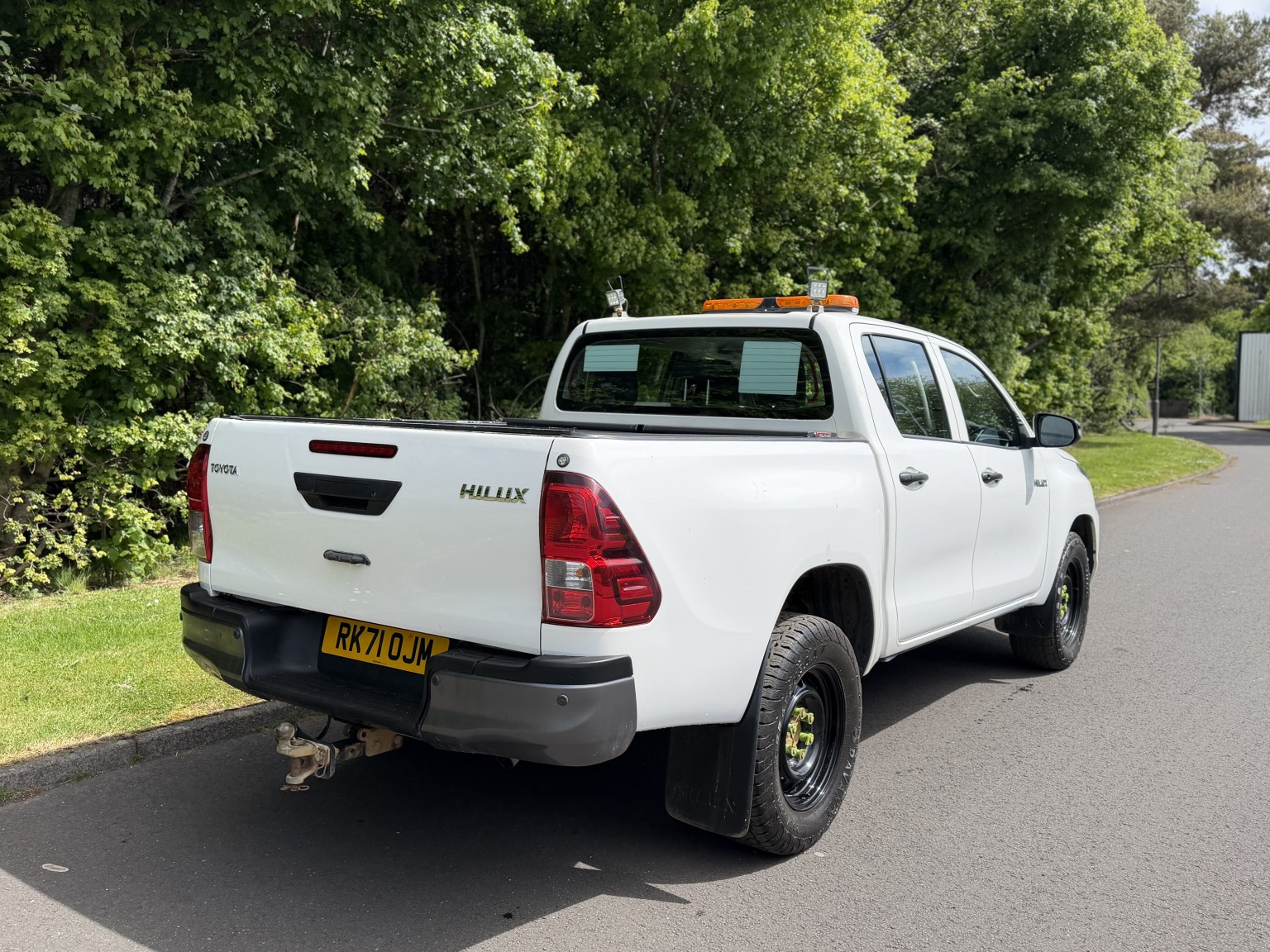 2021 Toyota HILUX 2.4 D-4D Active, exterior view 3