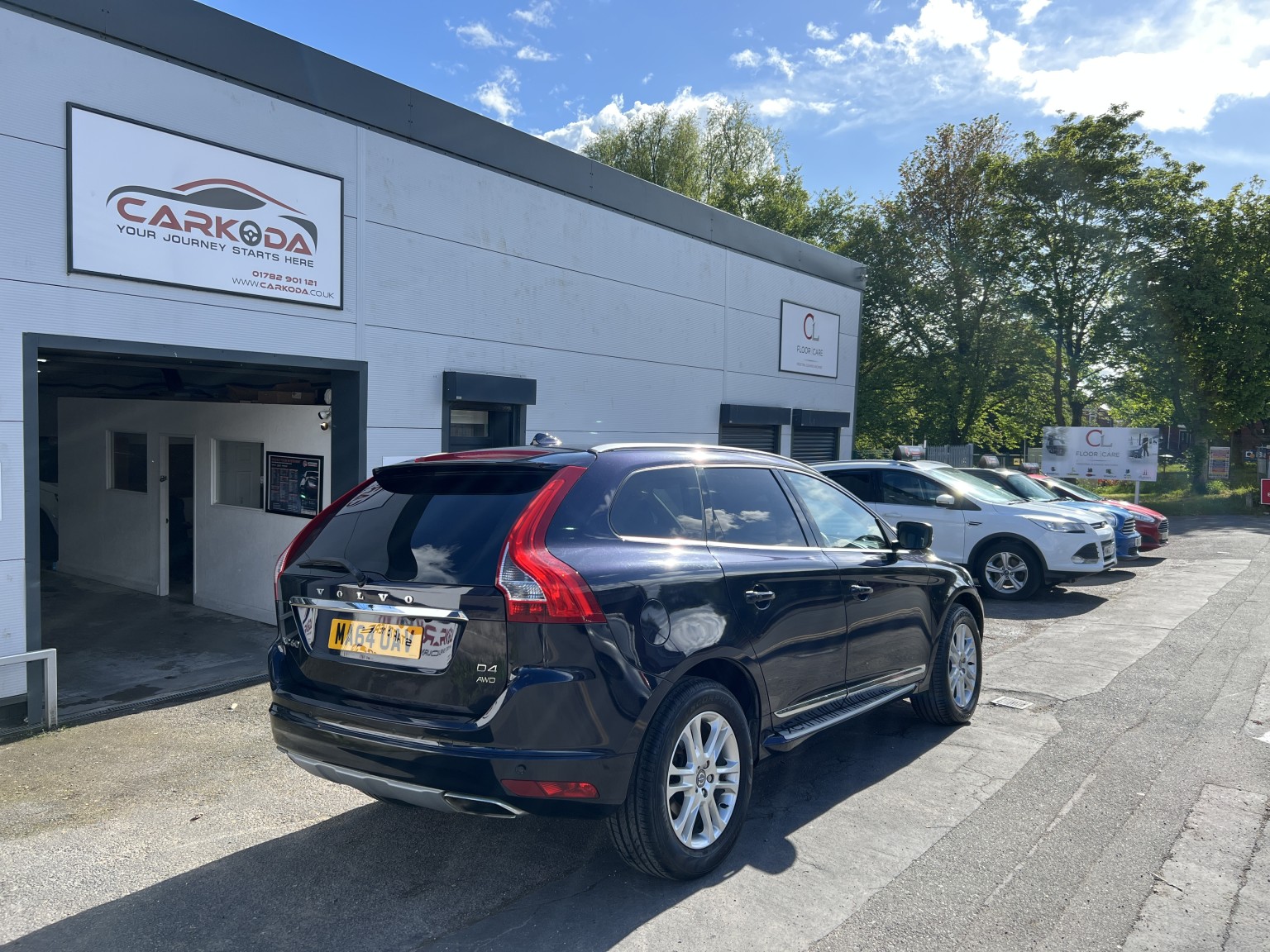2015 Volvo XC60 2.4 SE Lux D4 AWD, exterior view 2