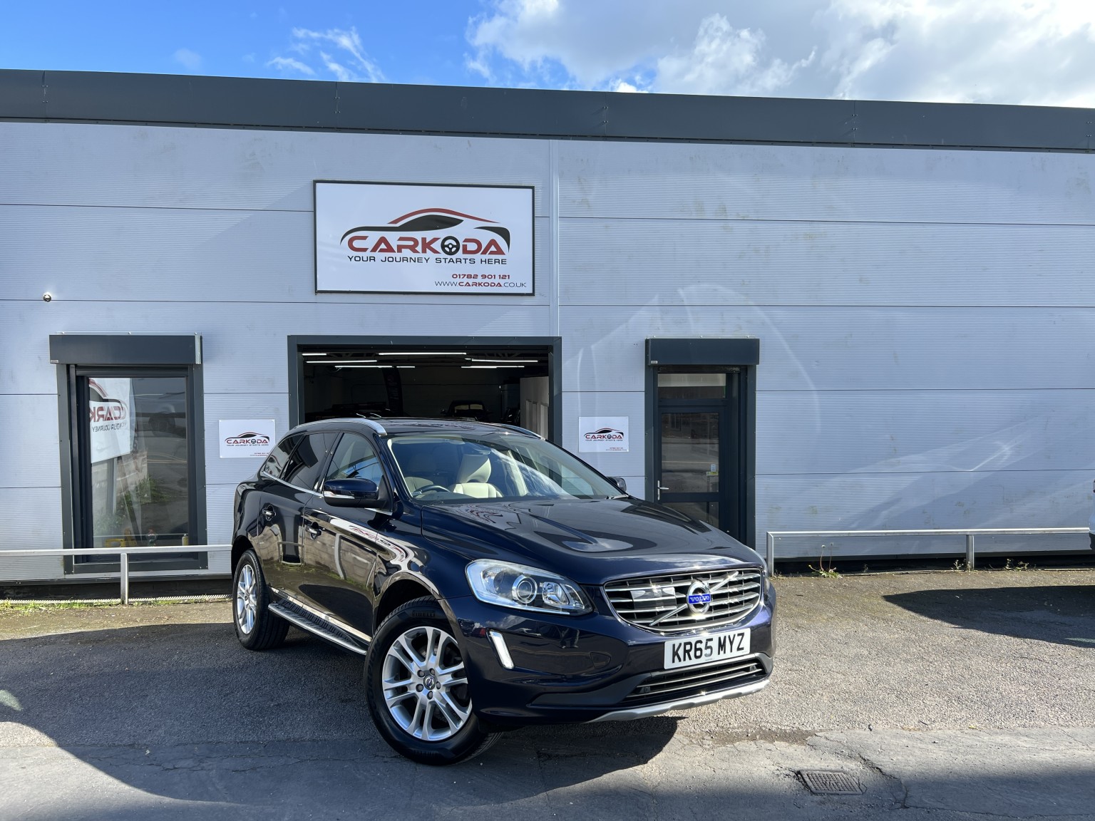 2015 Volvo XC60 2.4 SE Lux D4 AWD, exterior view 4