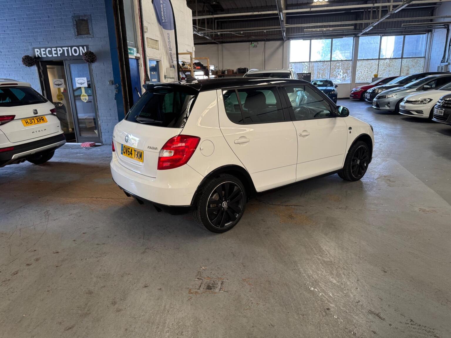 2014 Skoda FABIA 1.2 TSI Black Edition Euro 5 5dr, exterior view 4
