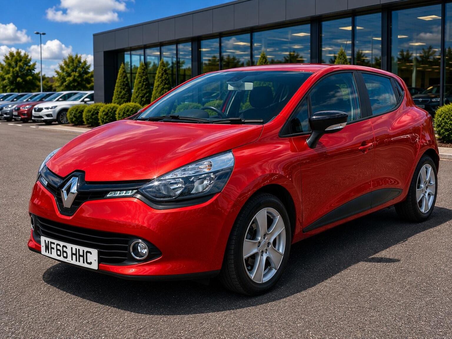 2016 RENAULT CLIO 1.2 16V Play Euro 6 5dr