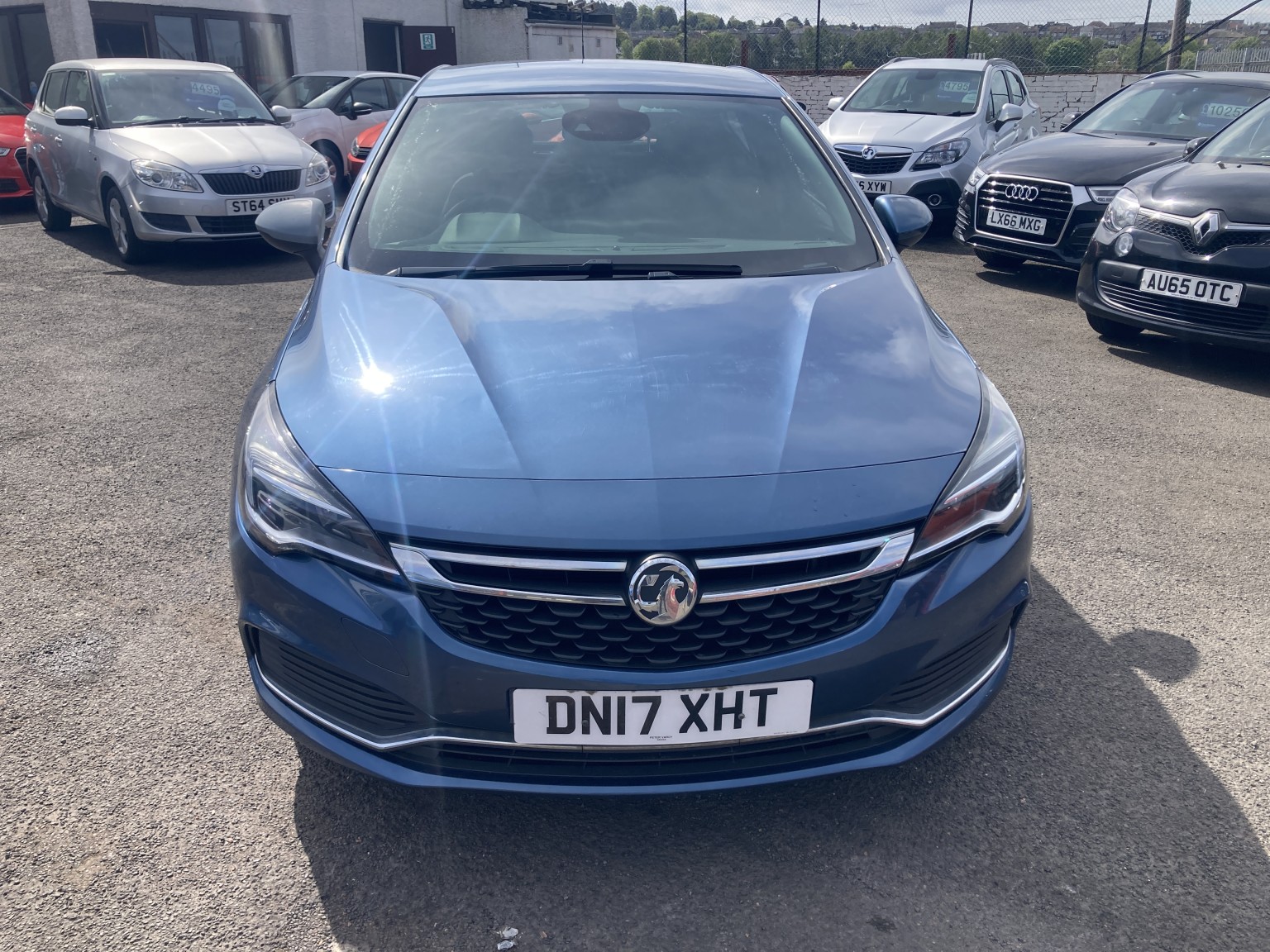 2017 Vauxhall ASTRA 1.4 i Turbo SRi VX Line, exterior view 2