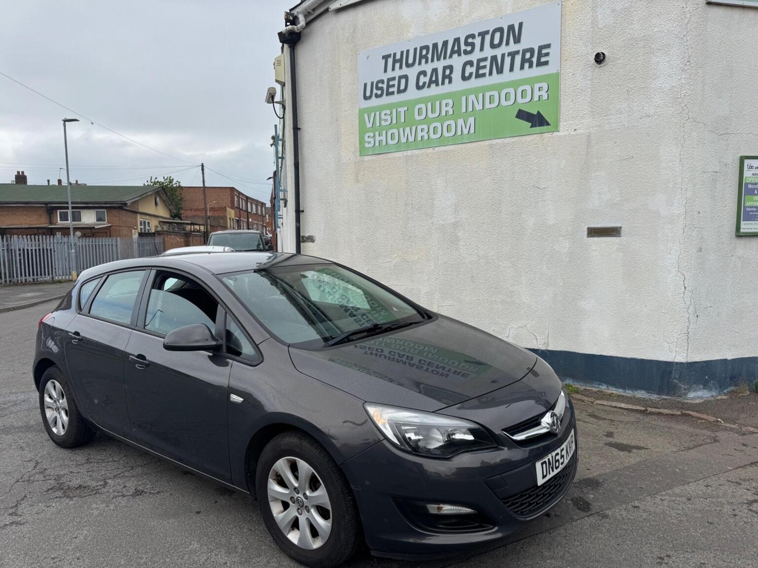 2015 VAUXHALL ASTRA 1.4i Design Euro 6 5dr