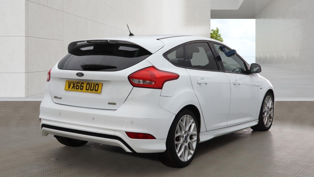 2016 Ford FOCUS 1.0 T EcoBoost ST-Line White 5dr 1 KEEPER+LOW TAX+SATNAV, exterior view 4