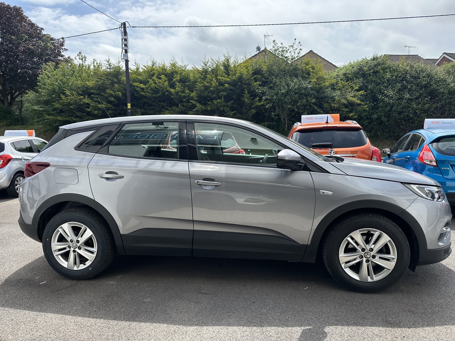 2020 Vauxhall GRANDLAND X 1.2 Turbo SE, exterior view 2