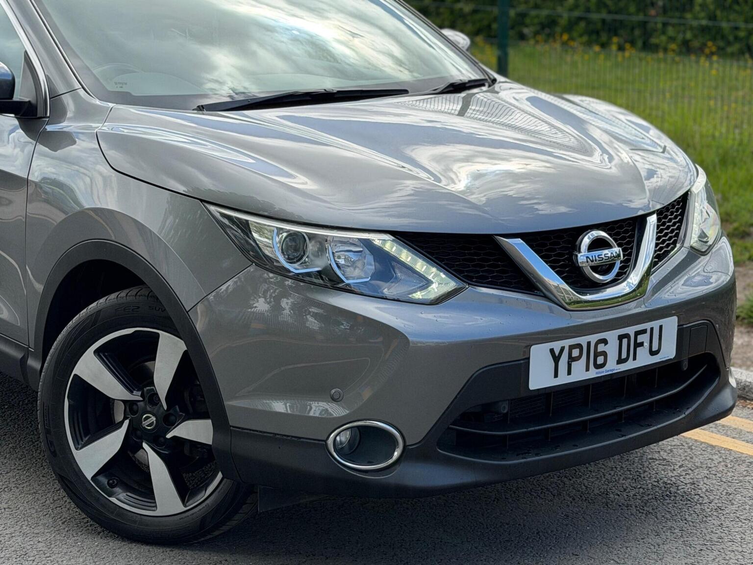 2016 Nissan QASHQAI 1.2 DIG-T N-Connecta 2WD Euro 6 (s/s) 5dr, exterior view 3