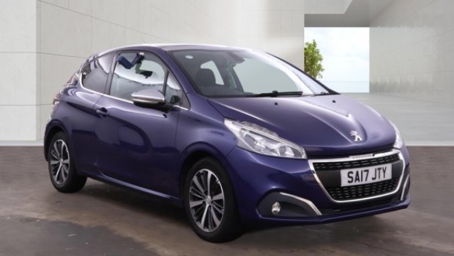 2017 Peugeot 208 1.2 PureTech Allure Blue 3dr PANROOF+STUNNING, exterior view 3