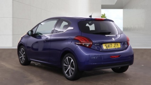 2017 Peugeot 208 1.2 PureTech Allure Blue 3dr PANROOF+STUNNING, exterior view 4