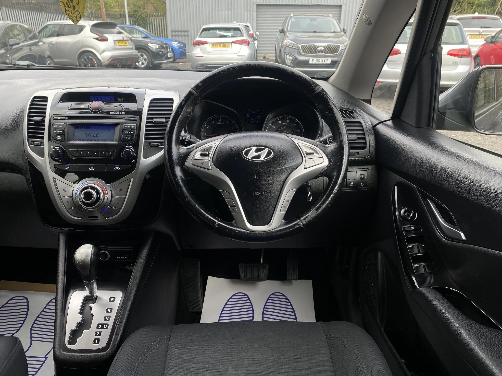 2011 Hyundai IX20 1.6 Active Auto Euro 5 5dr, exterior view 4