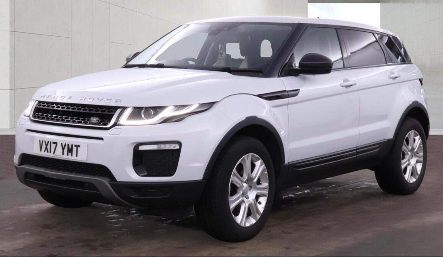 2017 Land Rover RANGE ROVER EVOQUE 2.0 TD4 SE Tech Auto 4WD Euro 6 (s/s) 5dr, exterior view 2