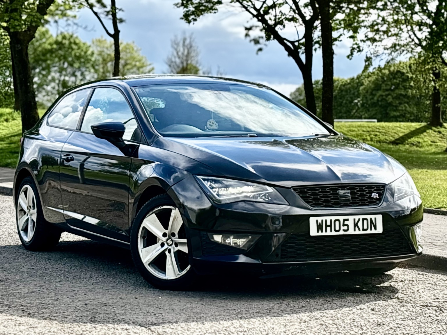 2015 SEAT LEON 1.4 TSI ACT FR for sale, exterior front view