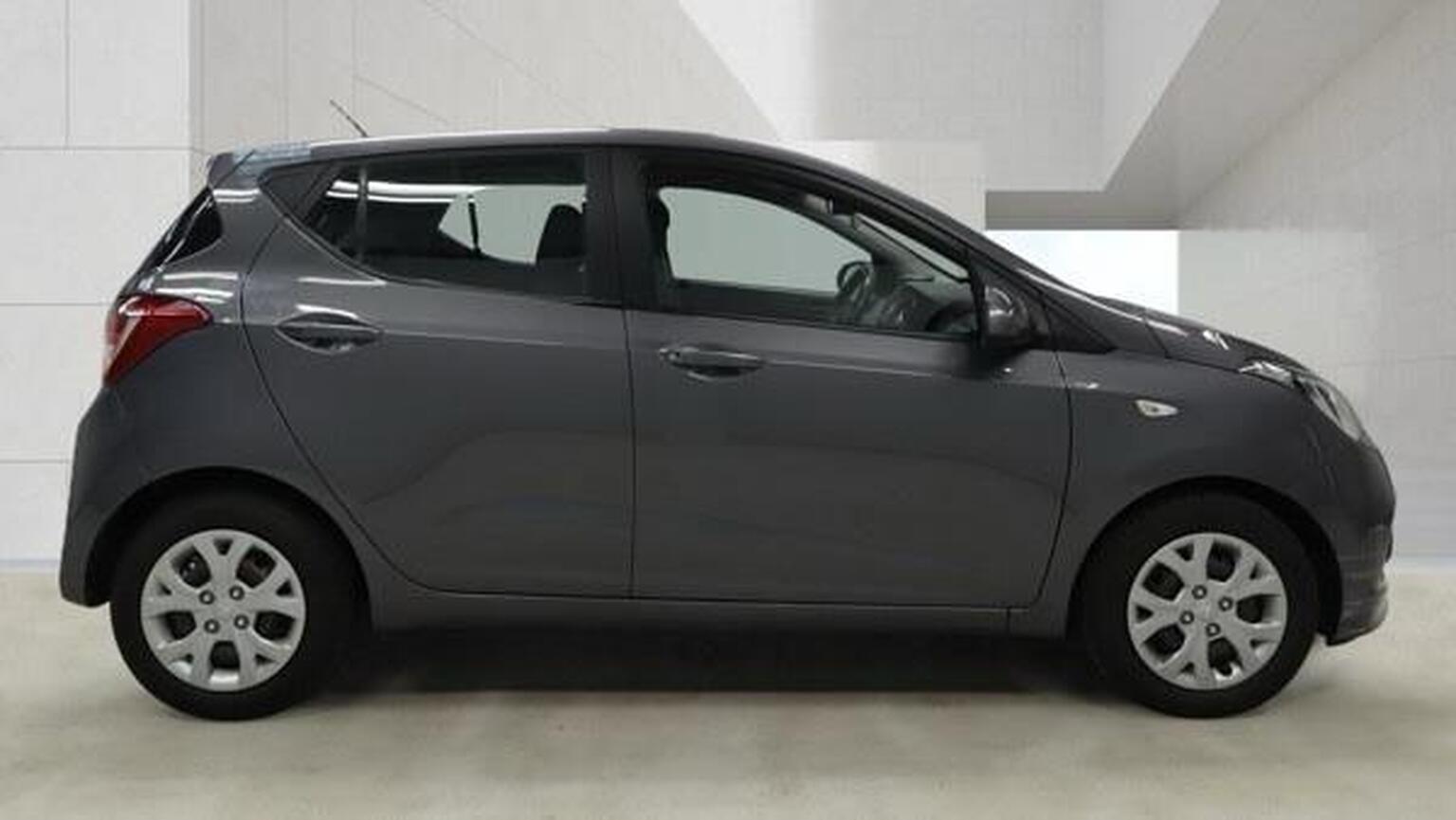 2016 Hyundai I10 1.2 SE Auto Euro 6 5dr, exterior view 4