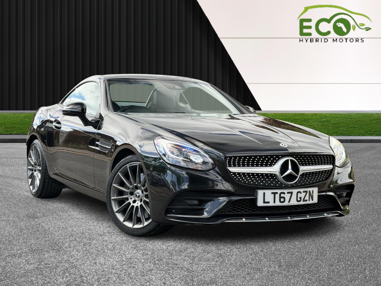 2017 Mercedes-Benz SLC 2.0 SLC200 AMG Line, exterior view 3