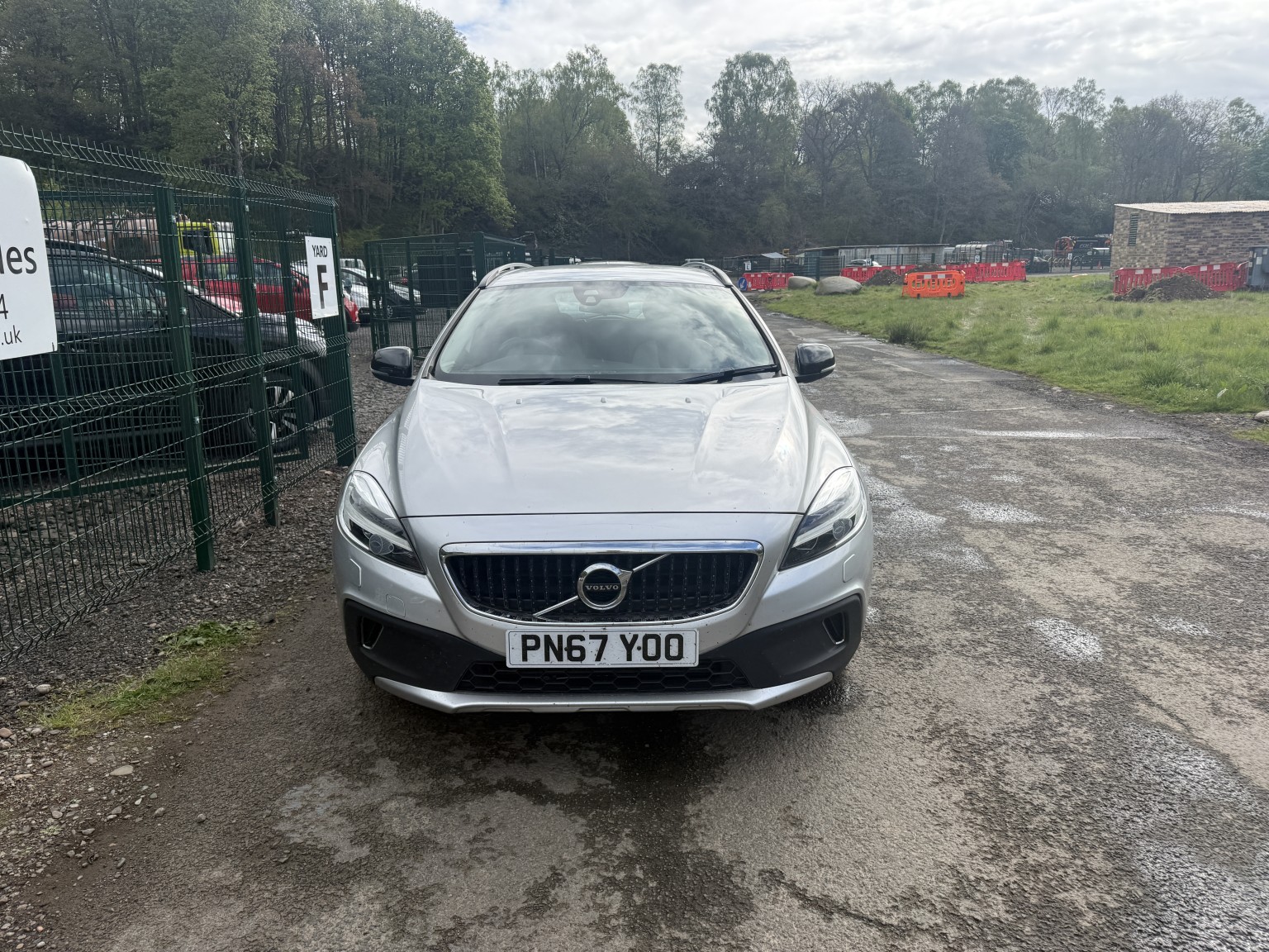 2017 Volvo V40 CROSS COUNTRY 2.0 Cross Country D2 for sale, exterior front view