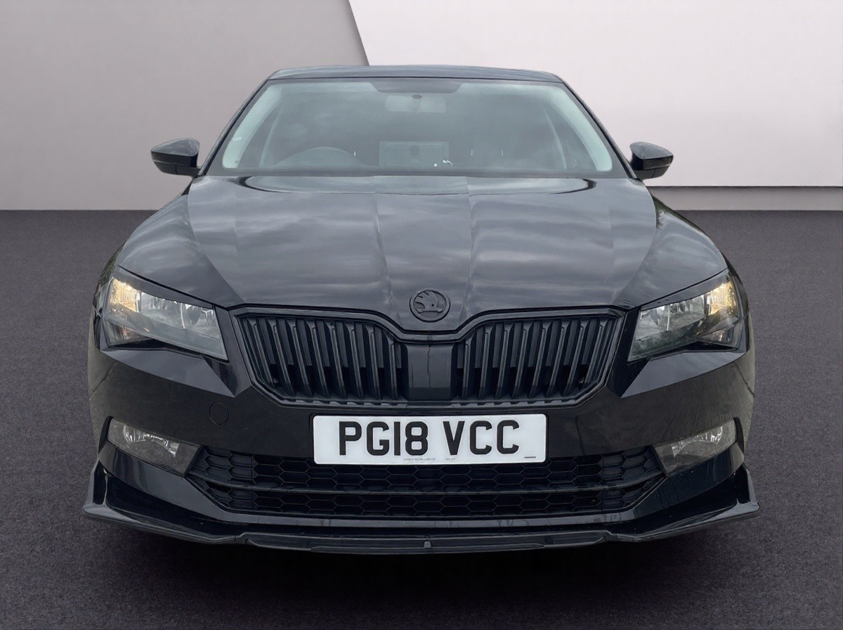 2018 Skoda SUPERB 1.6 TDI S HATCHBACK DIESEL EURO 6, exterior view 2
