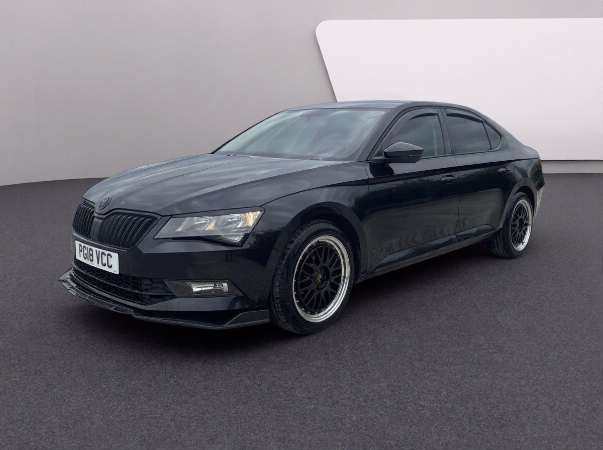 2018 Skoda SUPERB 1.6 TDI S HATCHBACK DIESEL EURO 6, exterior view 3
