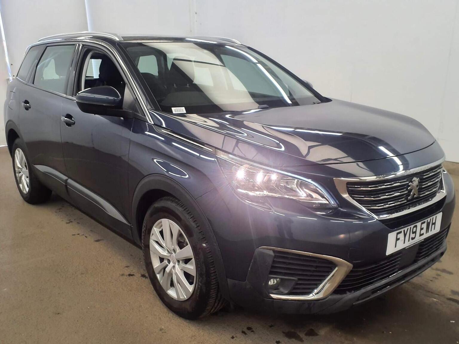 2019 Peugeot 5008 1.2 PureTech Active Euro 6 (s/s) 5dr for sale, exterior front view