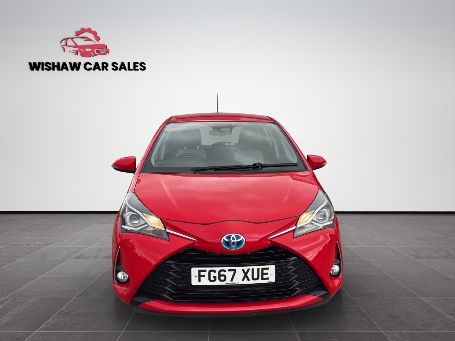 2017 Toyota YARIS 1.5 VVT-h Icon Tech, exterior view 2