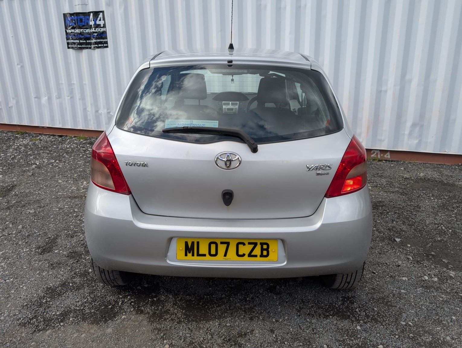 2007 Toyota YARIS 1.3 VVT-i T Spirit, exterior view 4