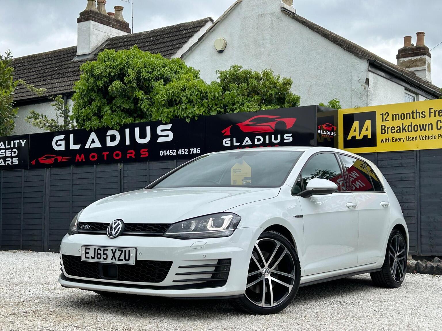 2016 Volkswagen GOLF 2.0 TDI BlueMotion Tech GTD DSG Euro 6 (s/s) 5dr, exterior view 3
