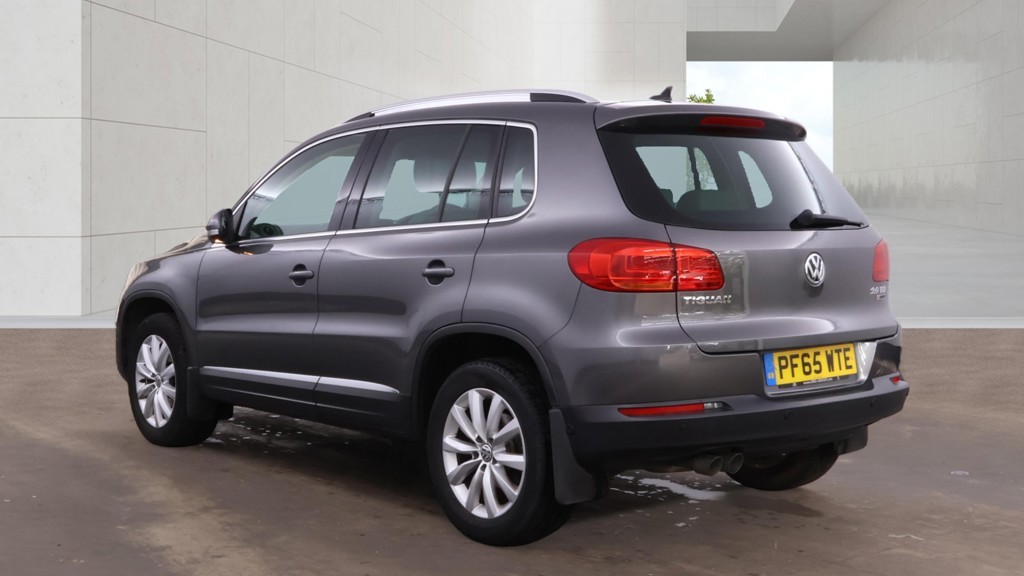 2016 Volkswagen TIGUAN 2.0 TDI BlueMotion Tech Match,Cream LTH,Pan Roof,Heated seats,sat nav,FSH, exterior view 3