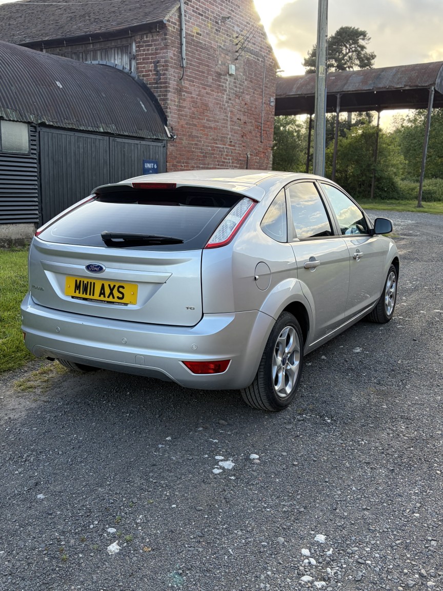 2011 Ford FOCUS 1.6 Sport, exterior view 4