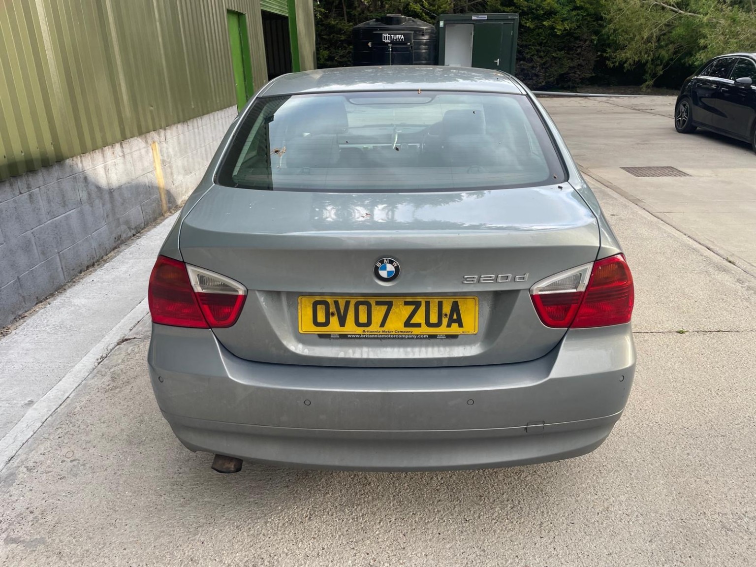 2007 BMW 3 SERIES 2.0 320d SE Saloon, exterior view 3