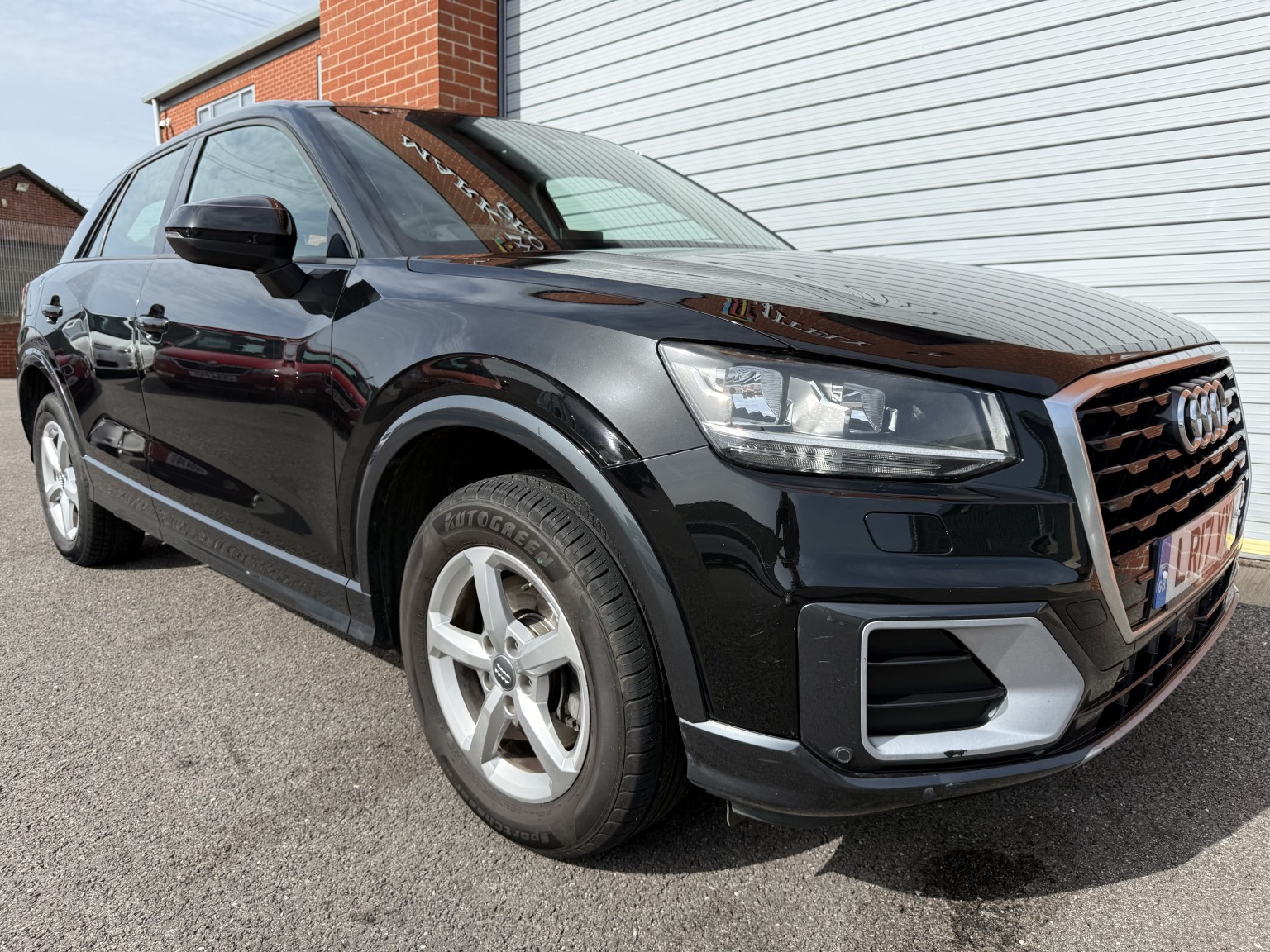 2017 Audi Q2 1.4 TFSI CoD SE, exterior view 2