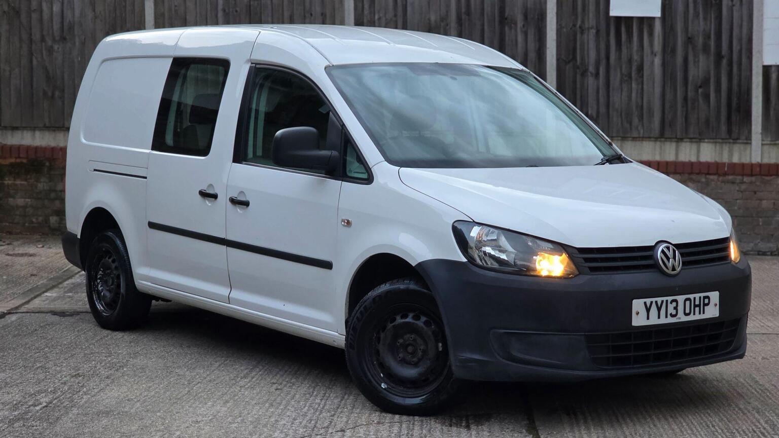 2013 VOLKSWAGEN CADDY MAXI 1.6 TDi C20 Maxi FWD 5dr