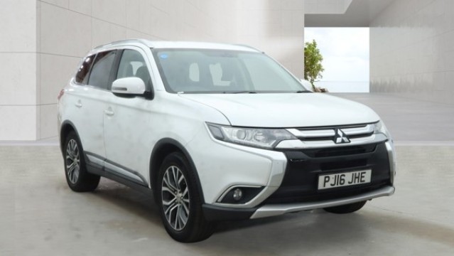 2016 Mitsubishi OUTLANDER 2.2 DI-D GX3, exterior view 3