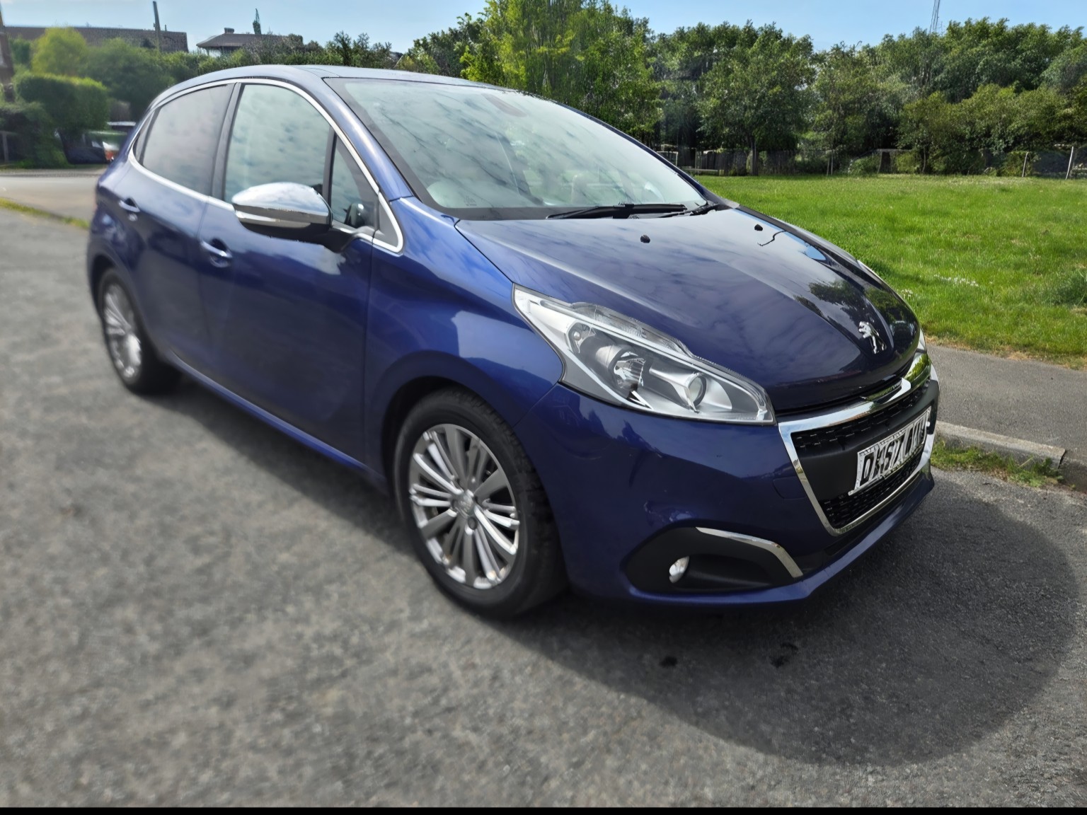 2017 PEUGEOT 208 1.2 PureTech Allure