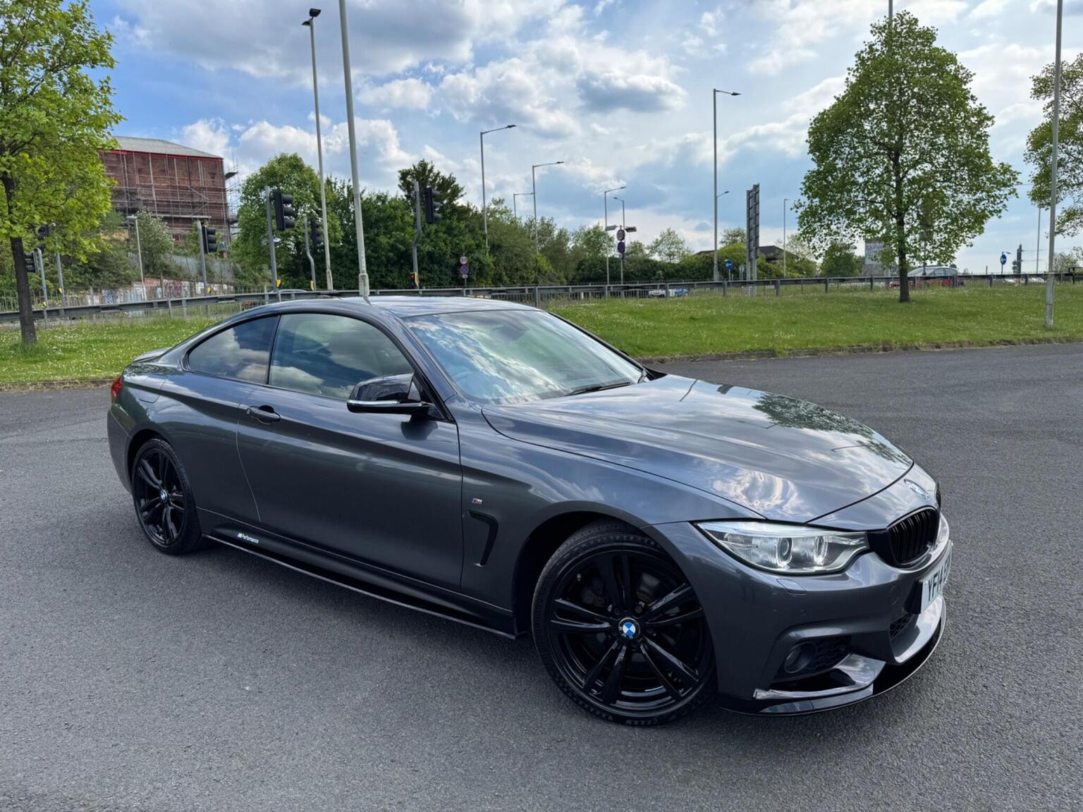2014 BMW 4 SERIES 2.0 420d M Sport Auto xDrive Euro 6 (s/s) 2dr for sale, exterior front view