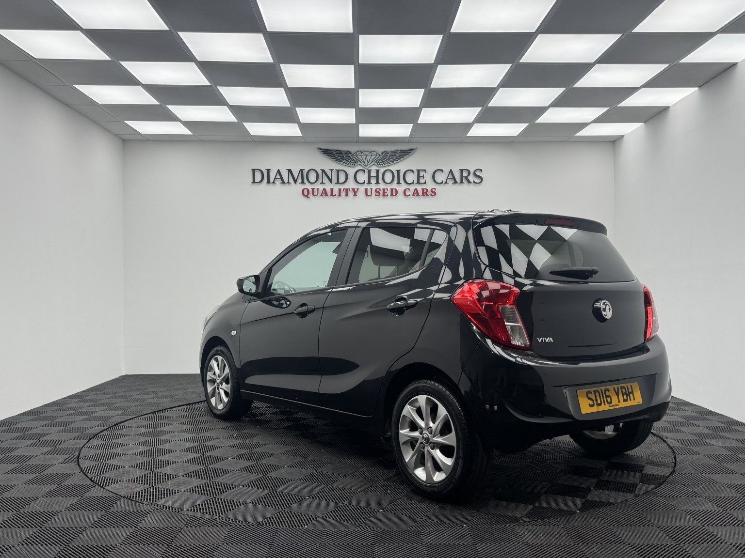 2016 Vauxhall VIVA 1.0 i SL, exterior view 4