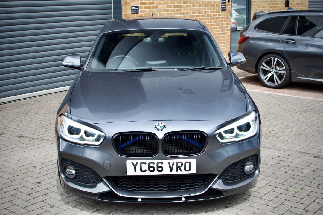 2016 BMW 1 SERIES 2.0 120d xDrive M Sport 5-Door, exterior view 4