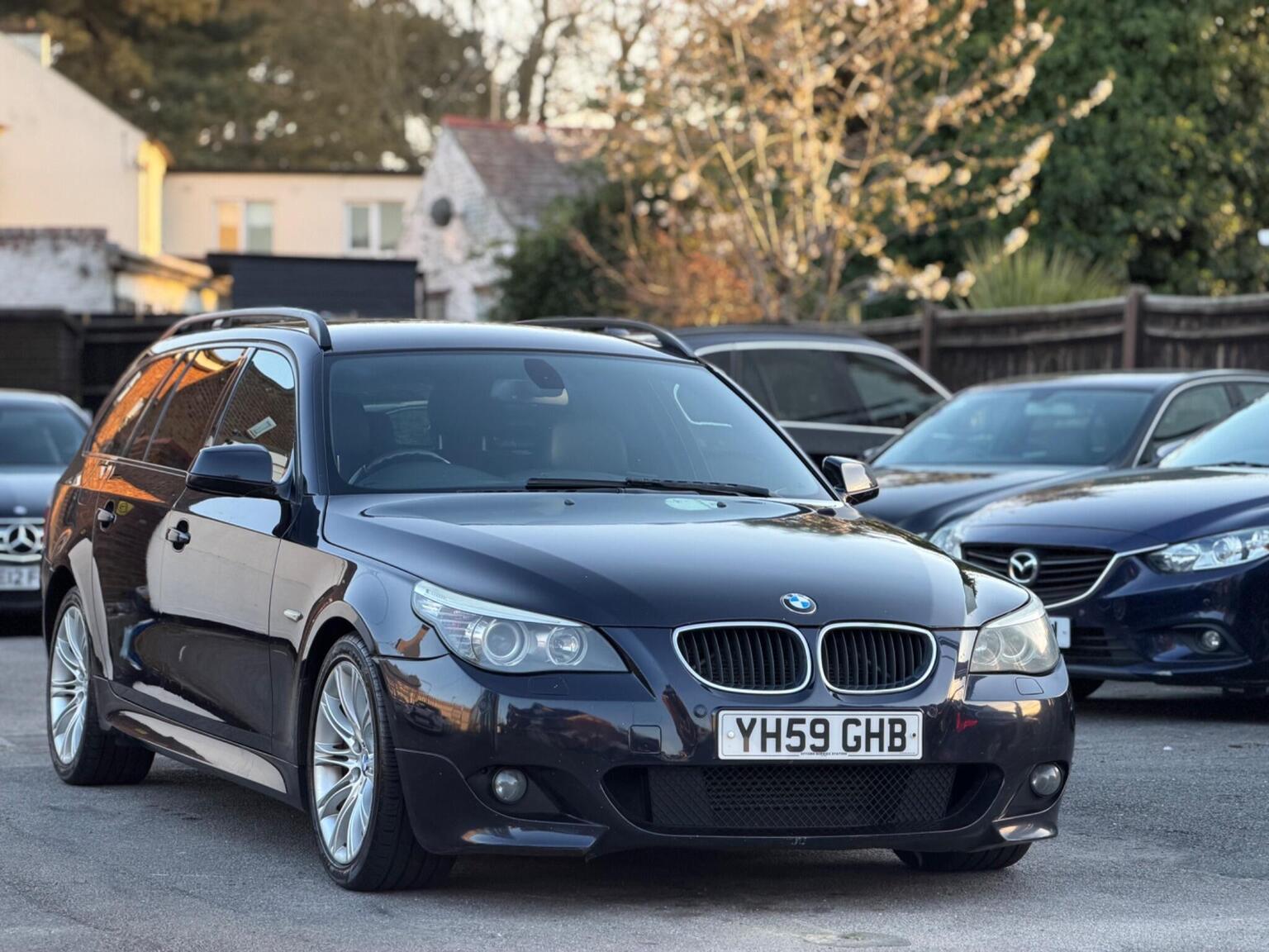 2009 BMW 5 SERIES 2.0 520d M Sport Touring Steptronic Euro 4 5dr for sale, exterior front view