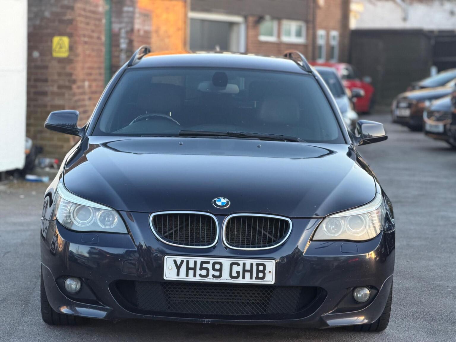 2009 BMW 5 SERIES 2.0 520d M Sport Touring Steptronic Euro 4 5dr, exterior view 4