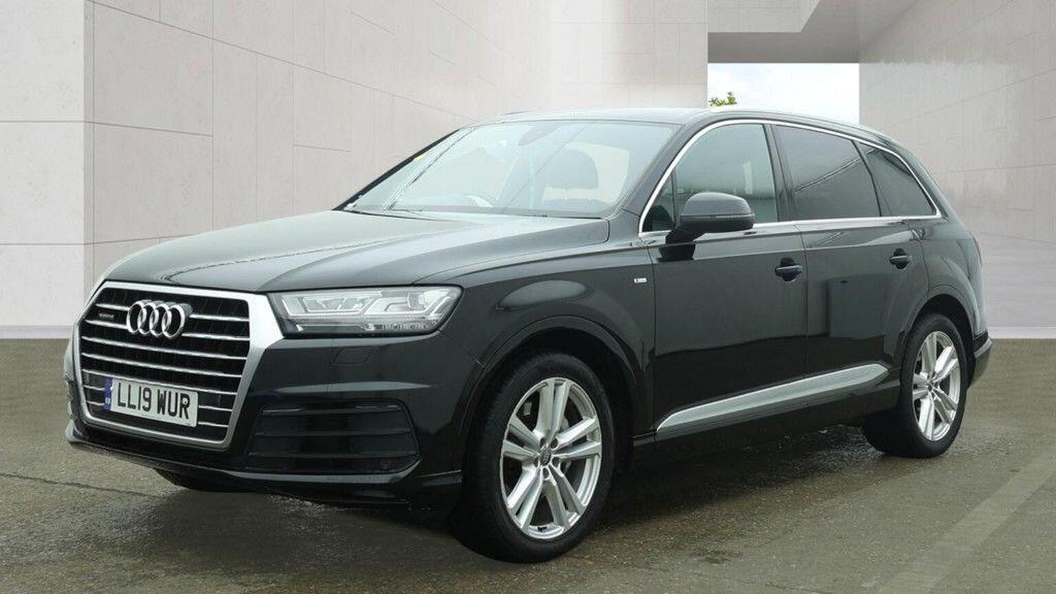2019 Audi Q7 3.0 TDI V6 S line Tiptronic quattro Euro 6 (s/s) 5dr, exterior view 2