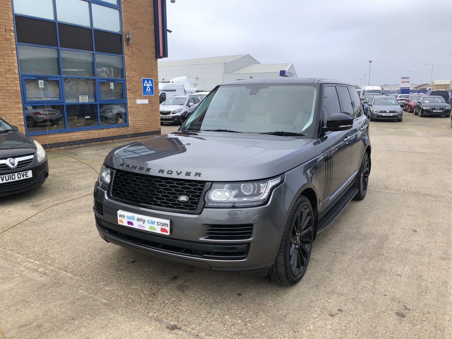 2015 Land Rover RANGE ROVER 4.4 SD V8 Vogue SE, exterior view 4