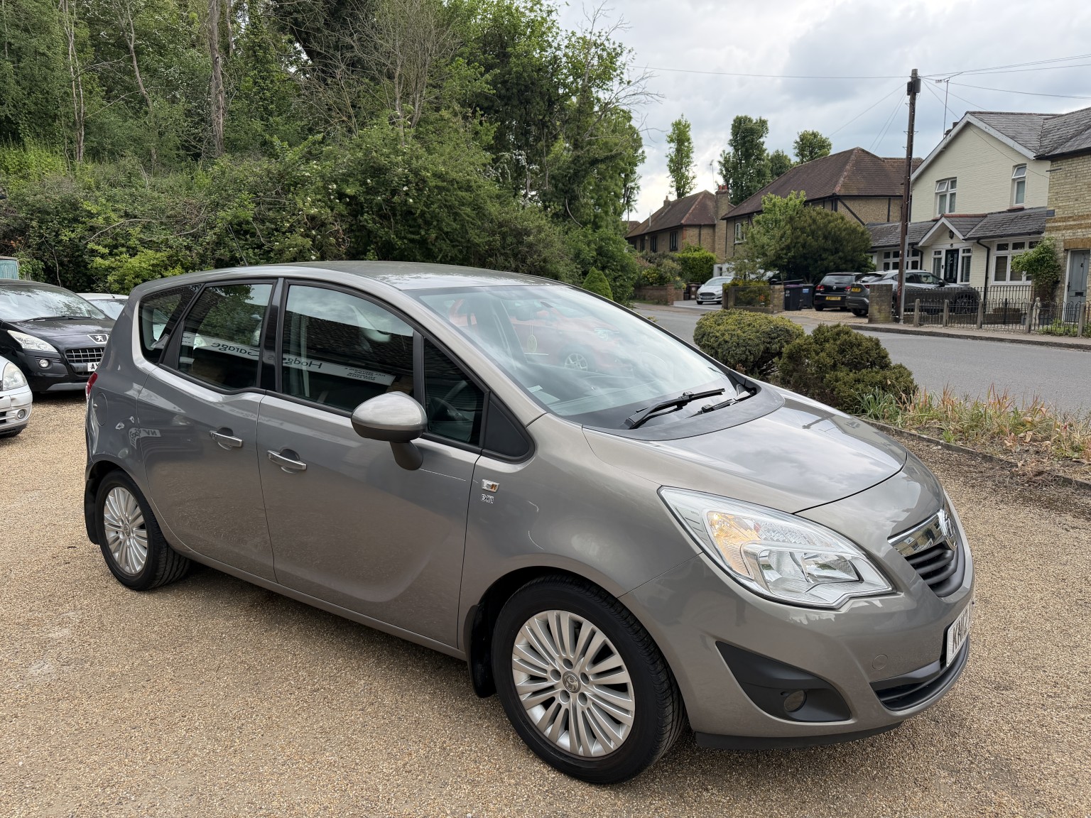 2012 Vauxhall MERIVA 1.4 EXCITE LOW MILEAGE FULL SERVICE HISTORY AC BLUETOOTH REAR PARKING SENSORS for sale, exterior front view