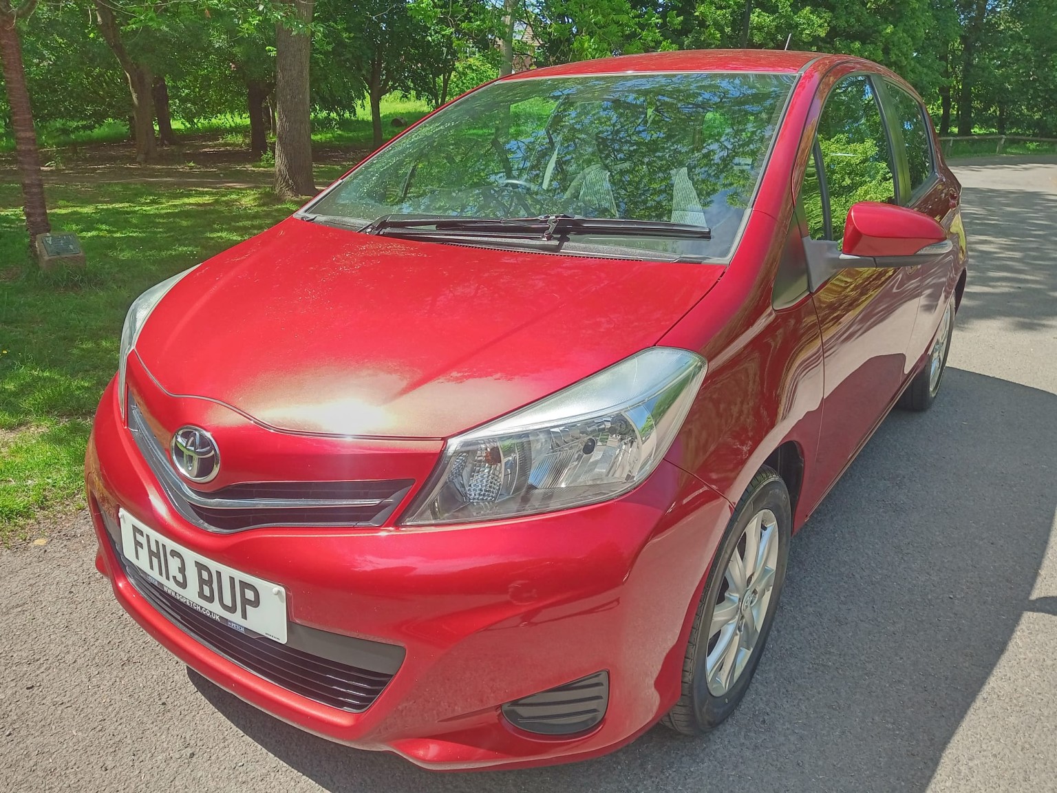 2013 TOYOTA YARIS 1.3 Dual VVT-i TR